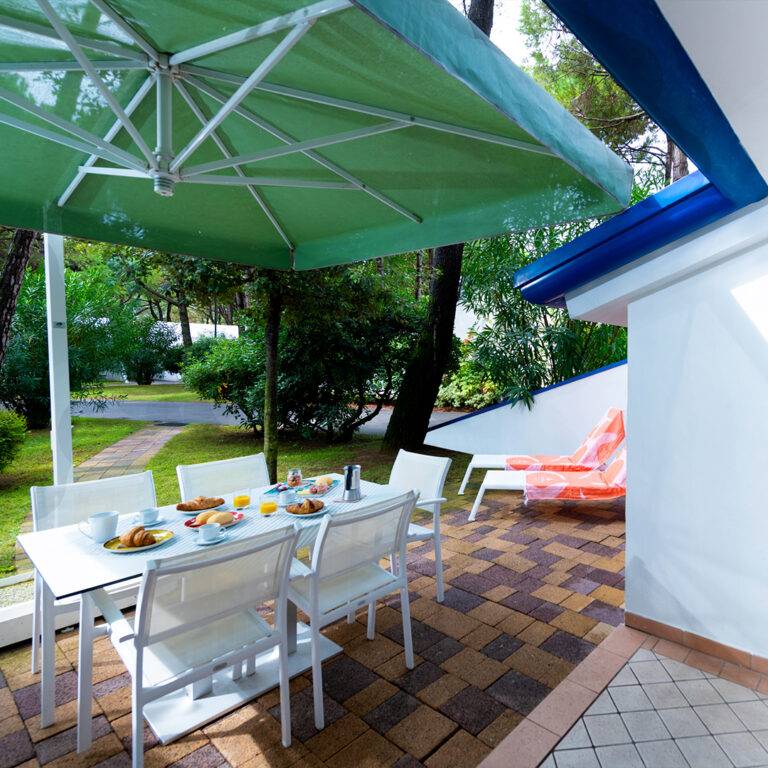 02_Bungalow_Garden-Central-1