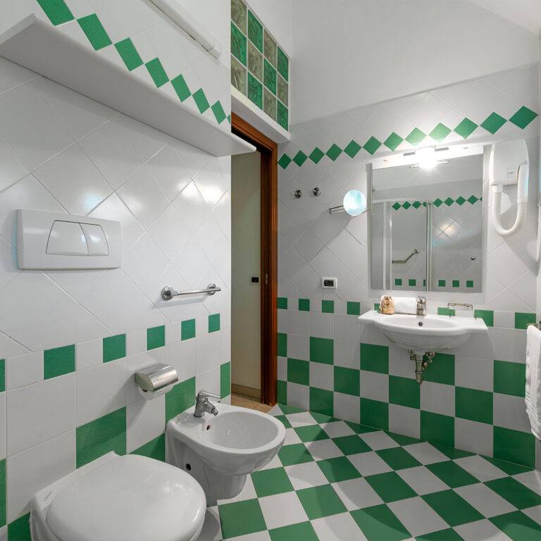 07_Bungalow_Garden-Central-1